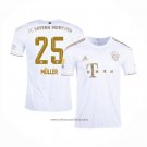 Bayern Munich Player Muller Away Shirt 2022-2023