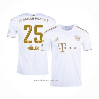 Bayern Munich Player Muller Away Shirt 2022-2023