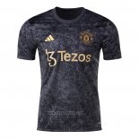 Pre-match Shirt Manchester United Stone Roses 2024